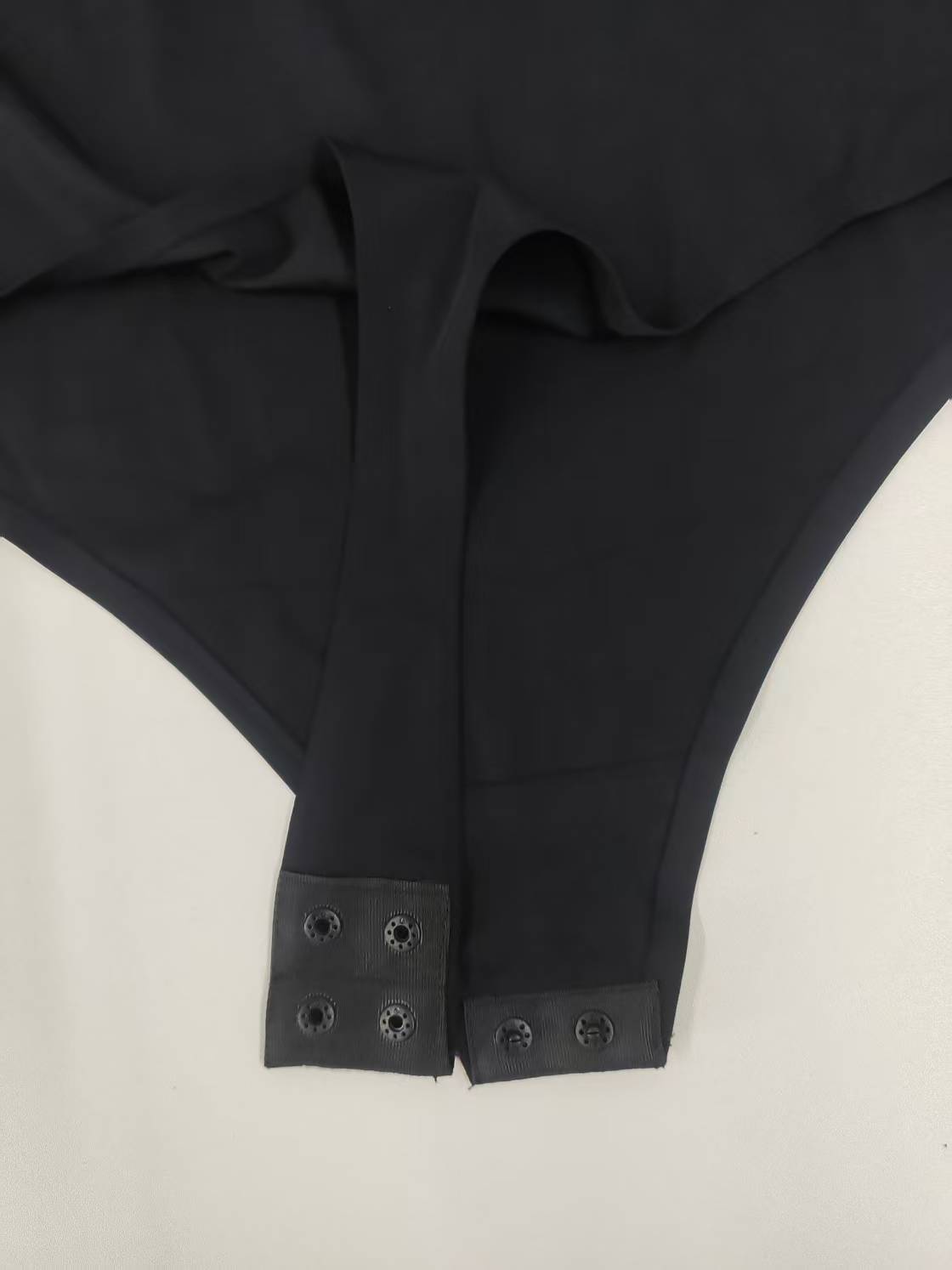 Style 7081 snap gusset construction detail